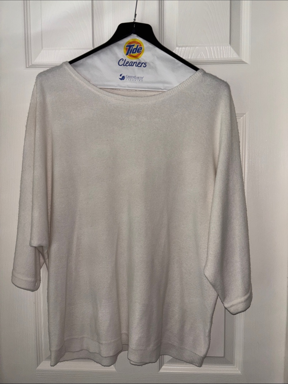NY&C Women's Lightweight Cream Sweater - Size L